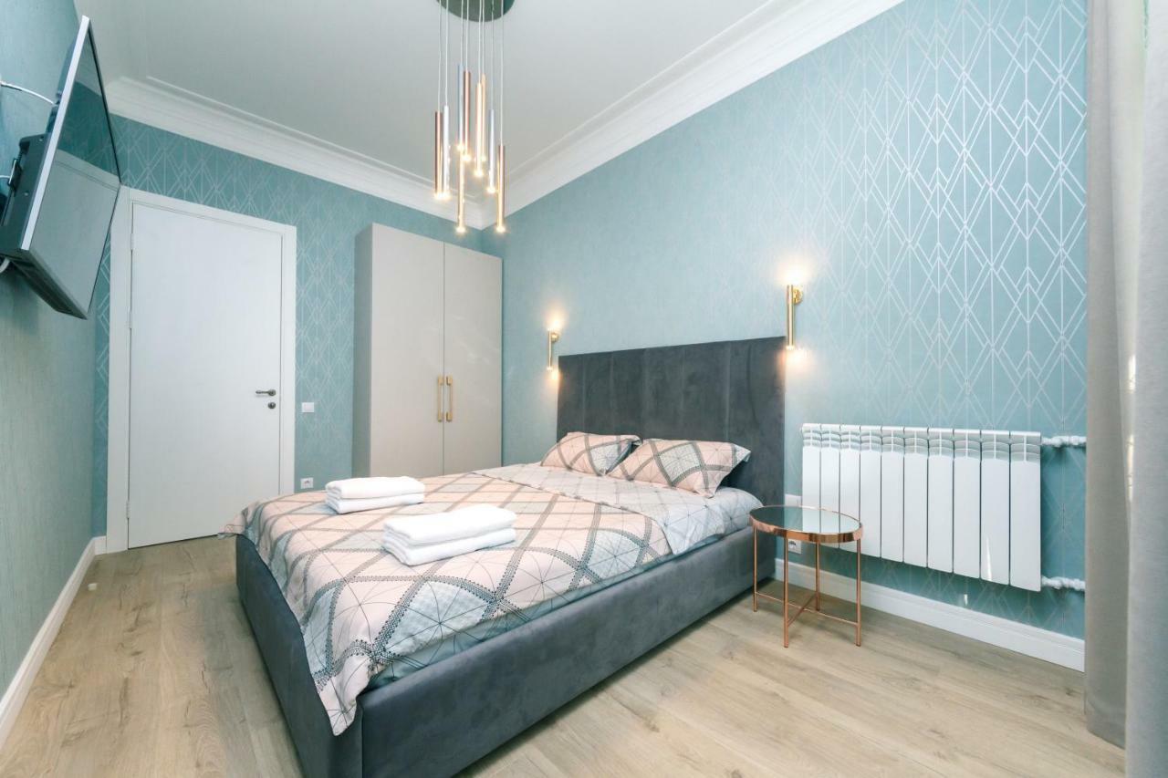 LUX , Two Bedrums Kiew Exterior foto